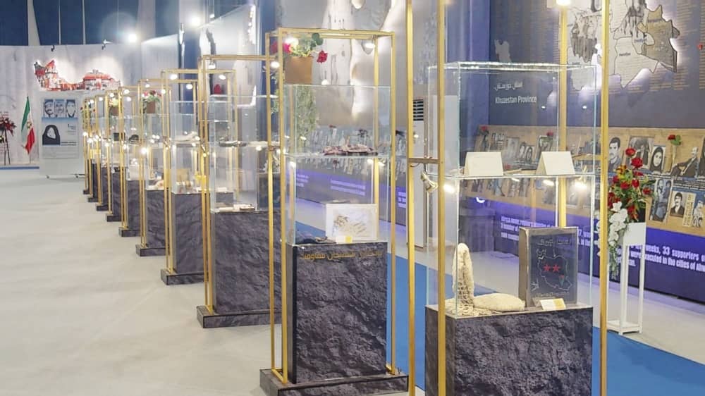 یادگاری‌ها و وسایل به‌جامانده از شهدا